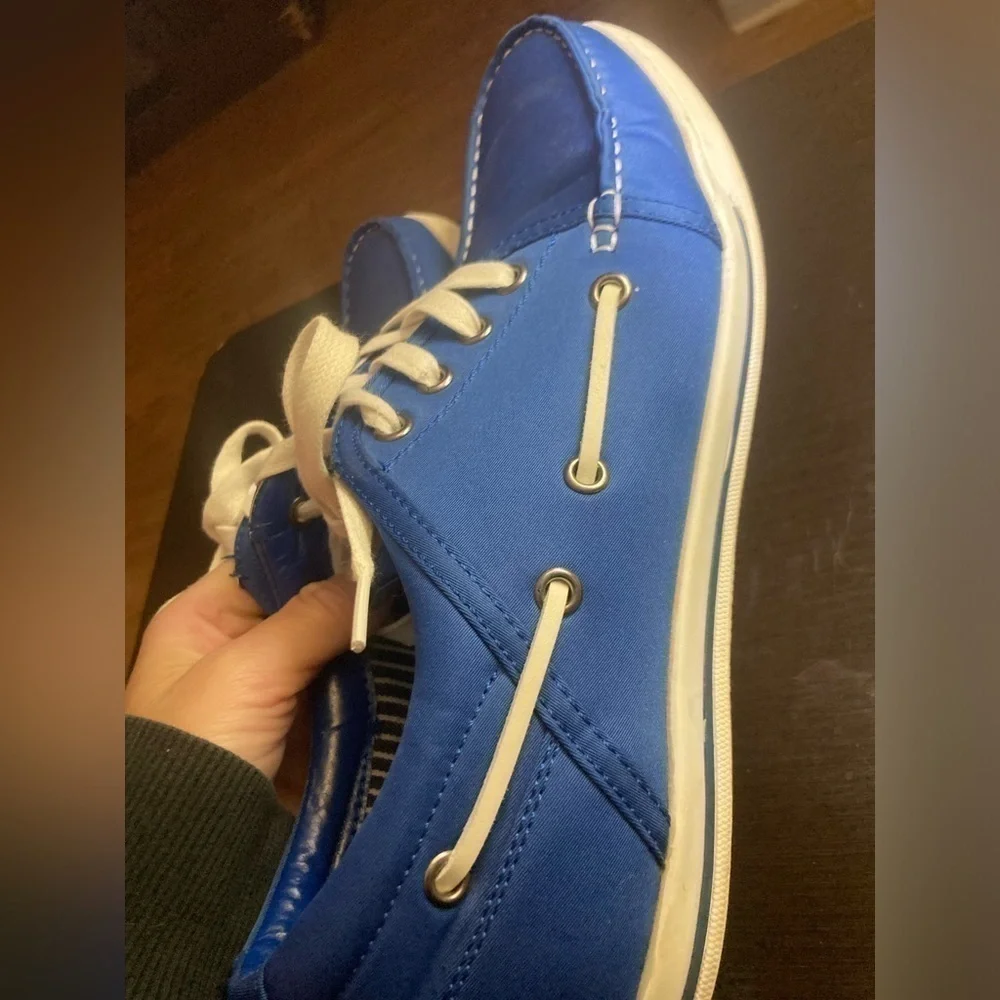 David Stone blue loafers in EUC in size Men’s 10.5 M. See pictures
